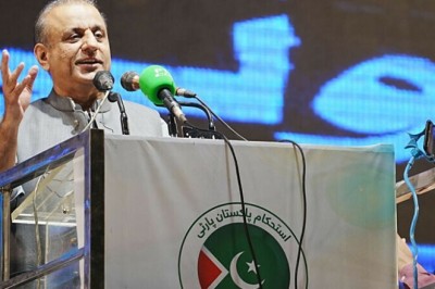 Aleem Khan promises to cut petrol prices in half
