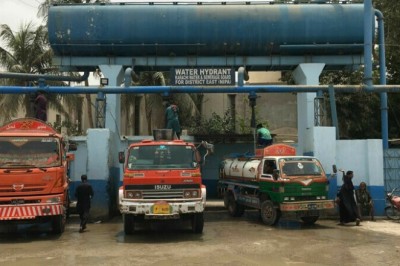 Operation against illegal hydrants continues in Karachi