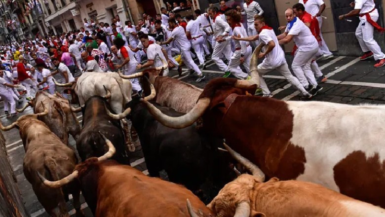 Six hurt in first bull run of Spain’s San Fermin festival