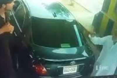Man opens fire at toll plaza employee in Karachi over toll tax dispute